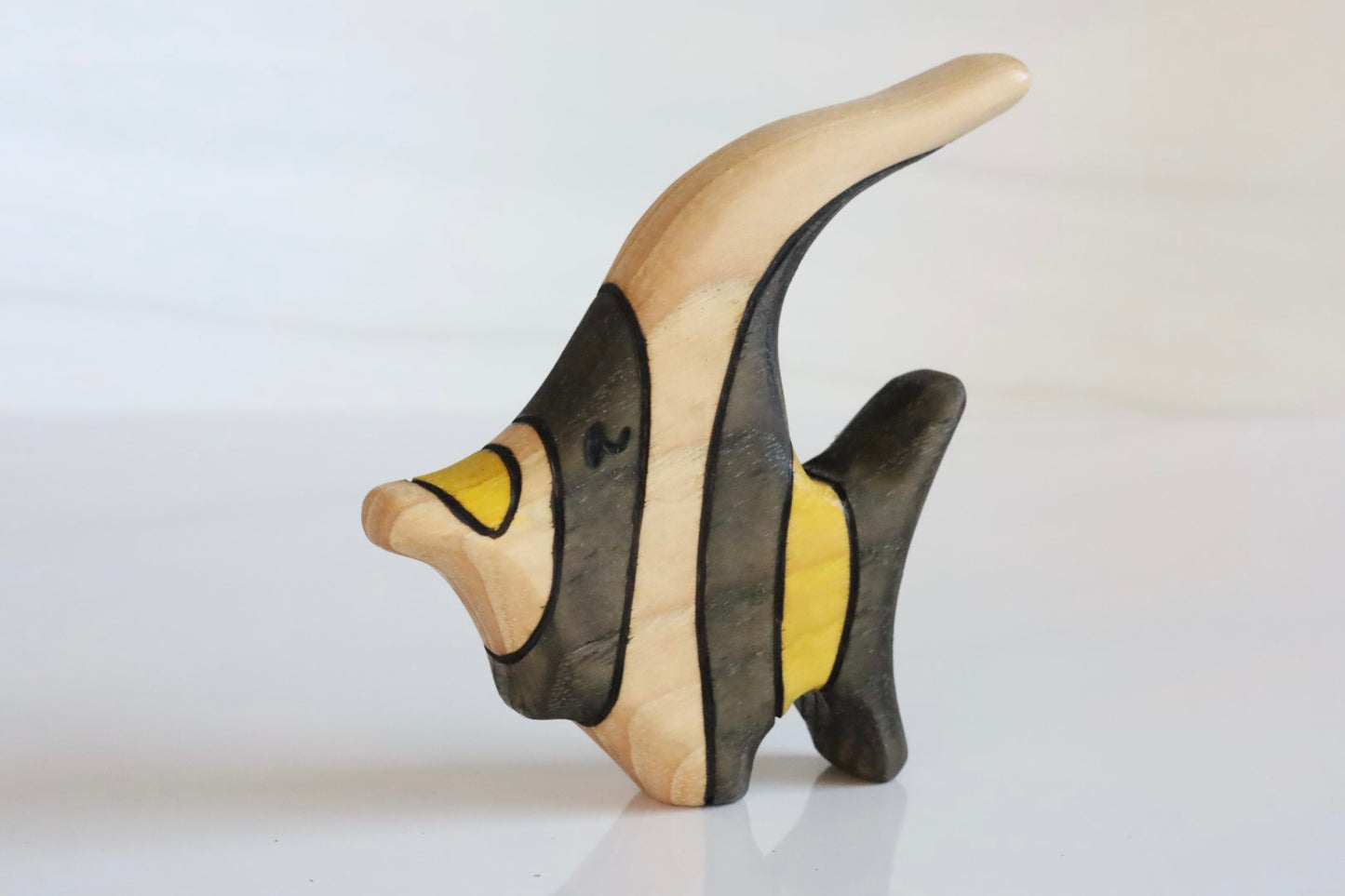 Wooden KihiKihi Moorish Tropical Fish Toy