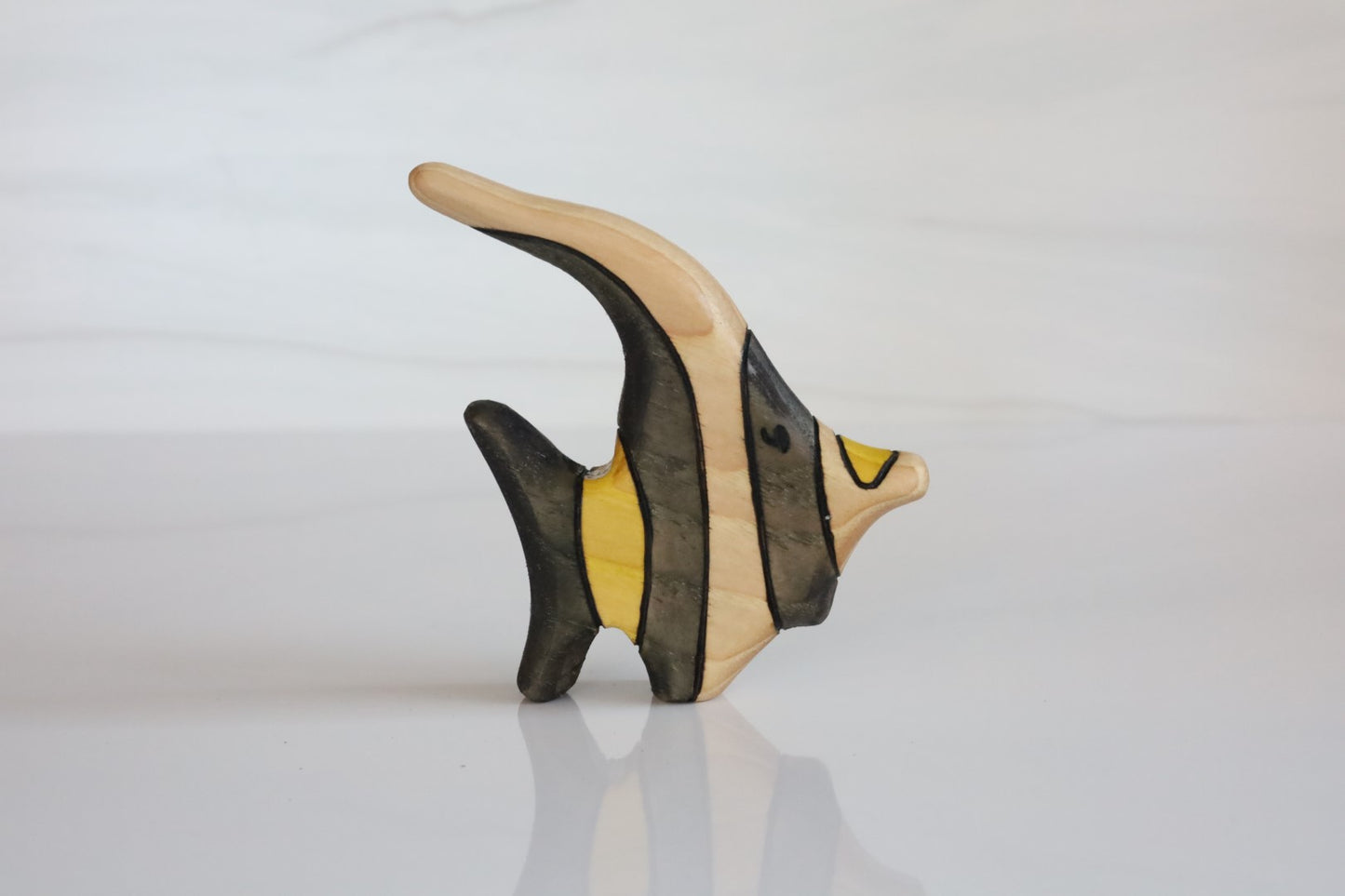 Wooden KihiKihi Moorish Tropical Fish Toy