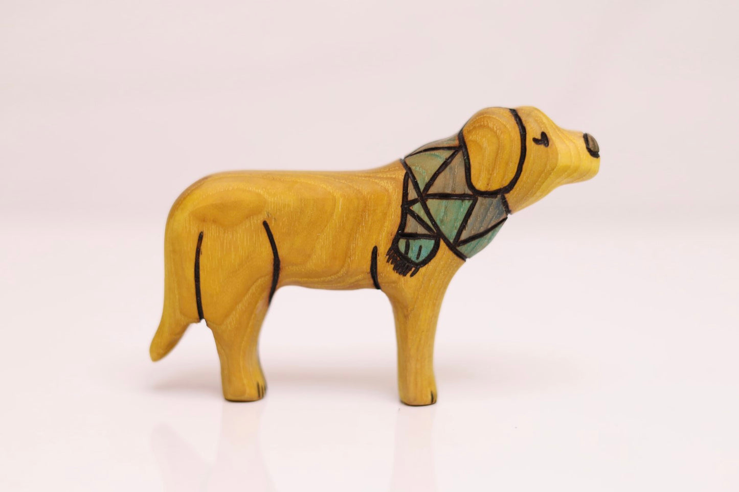 Wooden Chilly Labrador With Scarf Toy